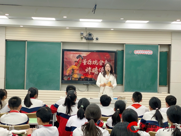 专家引领明方向 深耕课堂促提升——河南省教育专家深入驻马店市第十二小学开展听评课活动纪实