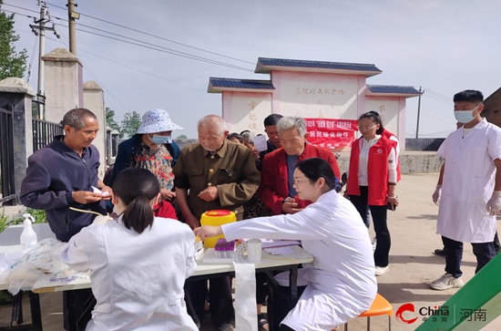 西平县谭店乡开展2025年“送健康 进万家”文明实践活动