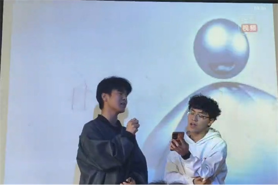 新闻：跨文化交流下学科交叉学习模式探索成果显著877