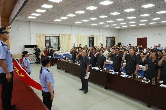 方城县法院：共庆政治生日 永葆入党初心