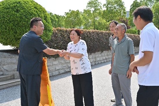 唐河县法院：强执行护民生 快清障保耕种