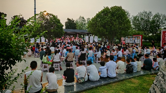 内乡县图书馆：书香盛宴点燃菊乡