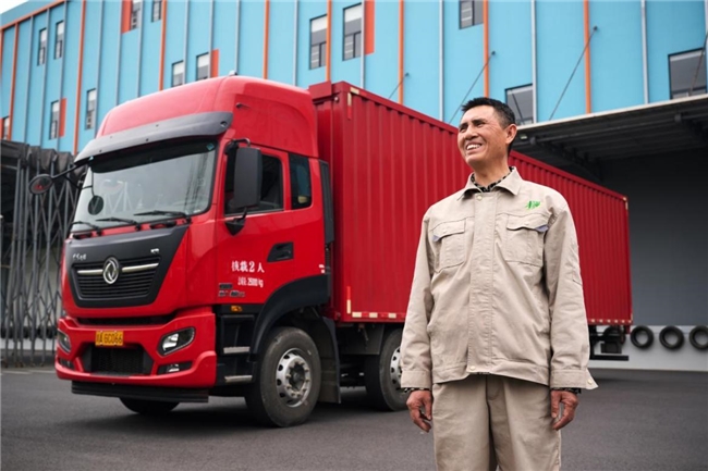 看杨国福麻辣烫如何靠“标准化”挑战吉尼斯世界纪录