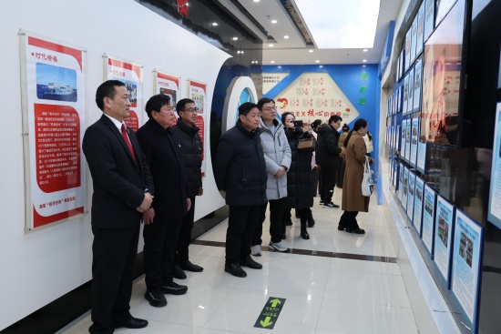 新野县法院：法治润师魂 护航育新苗