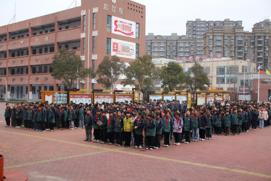 法治护航成长路 平安校园共筑梦——鹤壁市明志小学开展法治教育专题宣讲活动