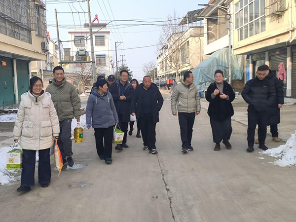 邓州市张楼乡：饺子传情暖寒冬 爱心助困润乡土