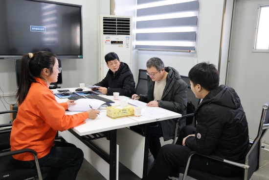 新野县法院：精准服务解难题 法治护航促发展