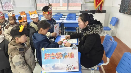 策马逐梦 智闯童关——鹤壁市淇水关小学一二年级无纸化测评活动