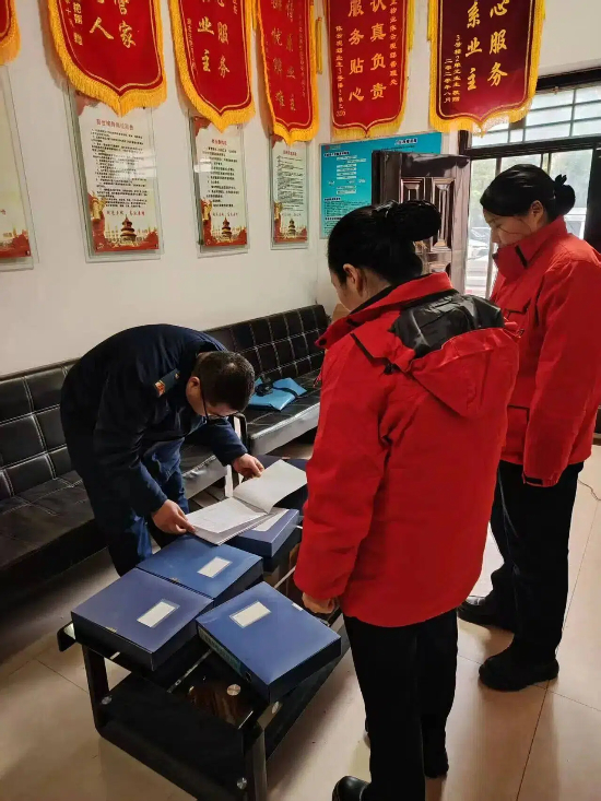 严抓燃气监督不松懈 拧紧安全“责任阀”