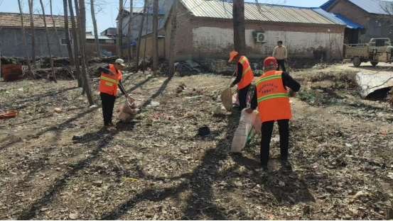 商丘市梁园区观堂镇：干群同心扮靓家园  干干净净过大