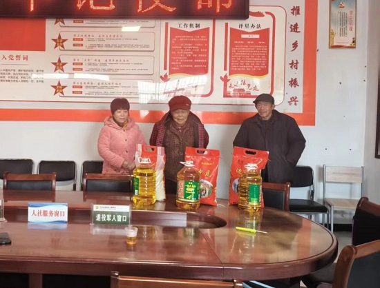 睢县白楼乡王官村:新春慰问送关怀