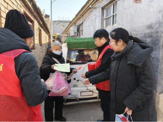 梁园区白云街道:“福”联送街巷 寒冬暖民心