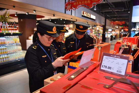 南阳市市场监管局宛城分局开展春节前大型商超食品价格专项检查