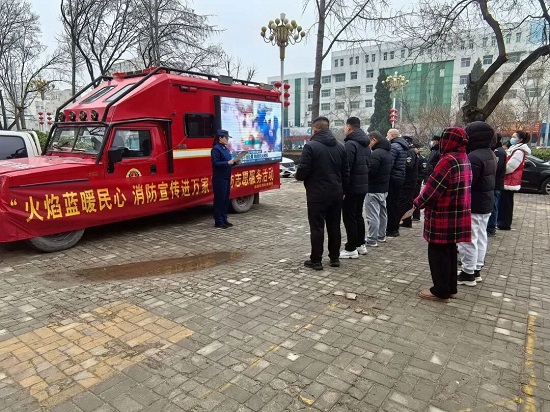商丘市梁园区消防救援大队：火焰蓝暖民心 消防宣传进社区
