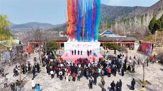 “风起黄河 桃醉仙山” 2026洛阳荆紫仙山第十二届桃花节盛大开幕