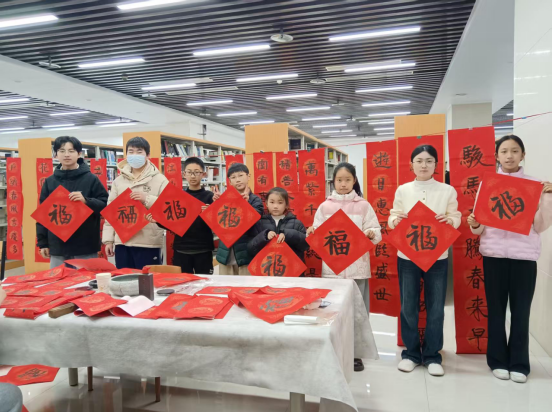 亲身体验悟生活，快乐实践助成长——鹤壁市致远中学寒假期间开展社会实践活动