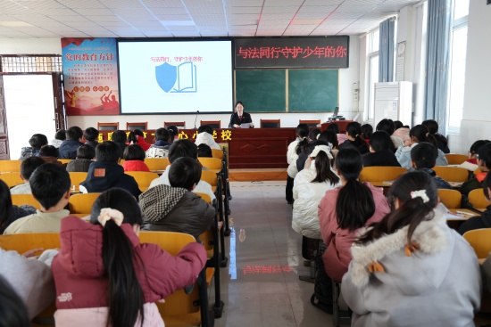 新野县法院:与法同行,守护少年的你