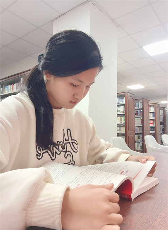 从“小水滴”到“全国文明家庭”，爱心接力叩响无声世界