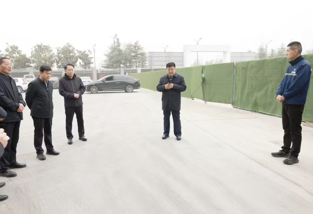商丘市示范区党工委书记、豫商经济技术开发区党工委副书记、管委会主任张峰调研重点项目和企业
