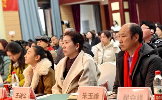 传统文化宣讲润南阳 王瑞华获颁“爱心公益伙伴”