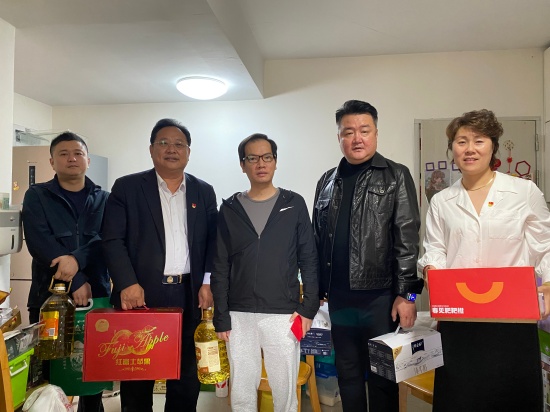 情系困难群众 关怀温暖人心——商丘市总工会深圳农民工服务中心主任袁成友携爱心企业赴五湾社区走访慰问困难残疾党员与退伍老兵