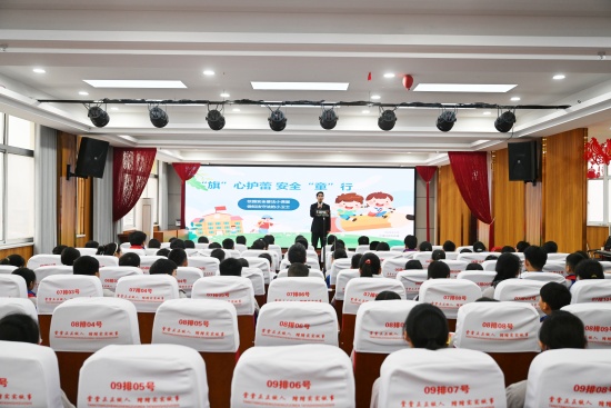 社旗县法院：送法进校园 法治护成长