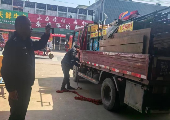 多方联动 雷霆出击！镇平县法院依法开展强制腾房行动