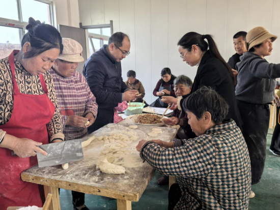 商丘睢阳区路河镇：以食堂为媒传党音 暖心聚力学精神