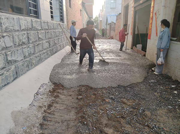 邓州市小杨营镇:干群同心齐发力 人居环境焕新颜