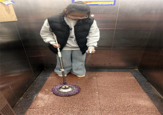 鹤壁市致远中学“学雷锋，见行动”实践活动纪实846