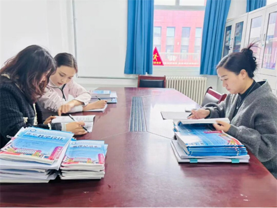 深耕课堂守常规 精研教学促成长——鹤壁市淇水关学校2025—2026学年下期第二次教学常规检查