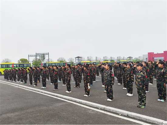 传承红色基因 争做强国少年——鹤壁市淇水关学校组织开展红色主题研学活动