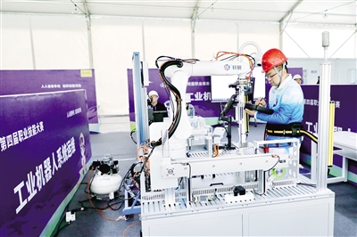 河南省第四届职业技能大赛精彩纷呈 郑州65名选手参与全部60个项目比拼