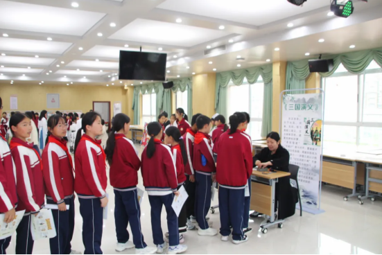 书香闯关启智,经典伴爱同行——鹤壁市明志小学2026年世界读书日活动