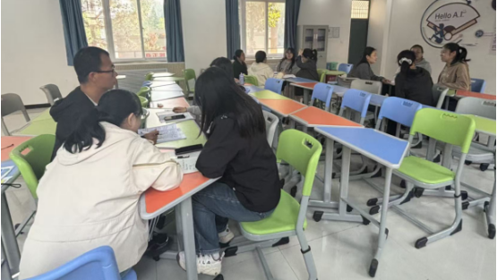 鹤壁市致远小学AI赋能数学融合课研讨活动掠影