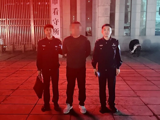 商丘市公安局梁园分局东风派出所成功破获系列电瓶被盗案