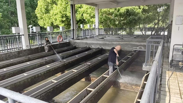 邓州市自来水有限公司：五一坚守保供水 民生服务不打烊