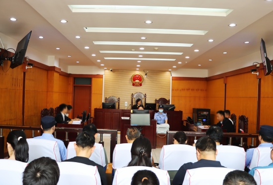 南阳宛城区法院：以“观摩”促规范 以“评议”促提升