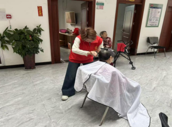 南阳宛城区委社会工作部：网格赋能筑根基 志愿同行绘画卷