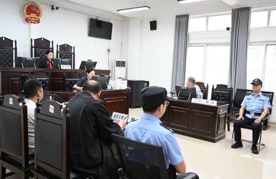 南阳高新区法院：以听促学提效能 以评代练强本领