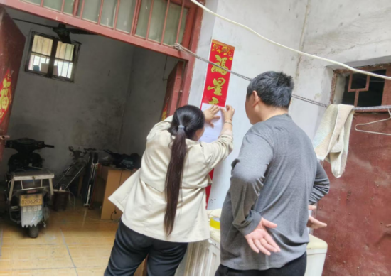 南阳宛城区委社会工作部:“小网格”深耕“大服务”“志愿红”温暖“千万家”(图2)