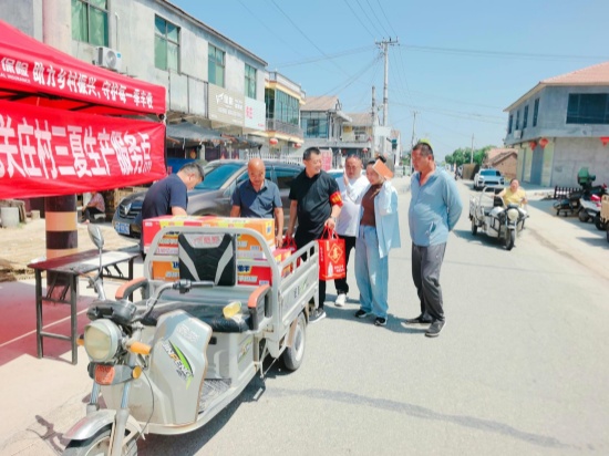 乡贤反哺桑梓 聚力助力麦收 夏邑县中峰乡暖心护航“三夏”生产