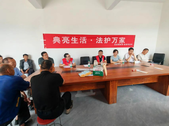 南阳宛城区委社会工作部：一约四会筑根基 会长说事润乡风