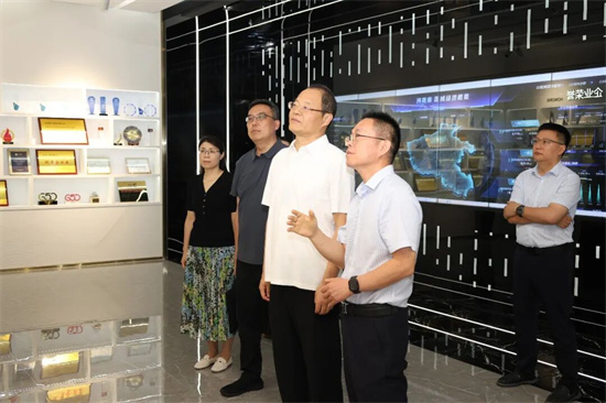 郑州高新区法院走访辖区重点企业 问需解难助力发展