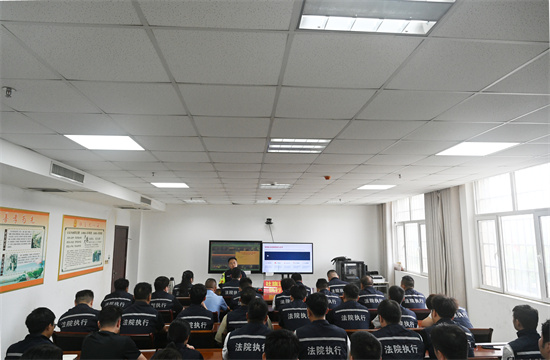 图一：理论授课活动现场