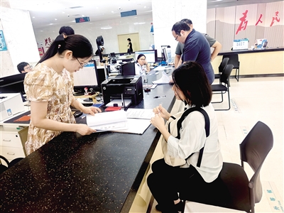 中牟新区从制度源头破除办证壁垒： 新房办证 “单方申请” 无需企业到场配合