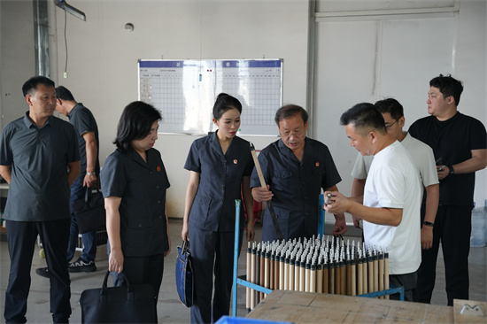 南阳宛城区法院联合区工商联开展企业走访座谈暨送法进企业活动