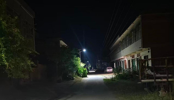 乡贤反哺桑梓 路灯点亮民心 —— 陶营镇发挥统战力量推动乡贤助力乡村基础设施提升