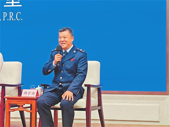 河南驻村第一书记韩宇南走进国新办新闻发布厅 5次续任，只为一句承诺