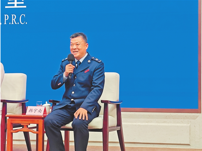 5次续任，只为一句承诺